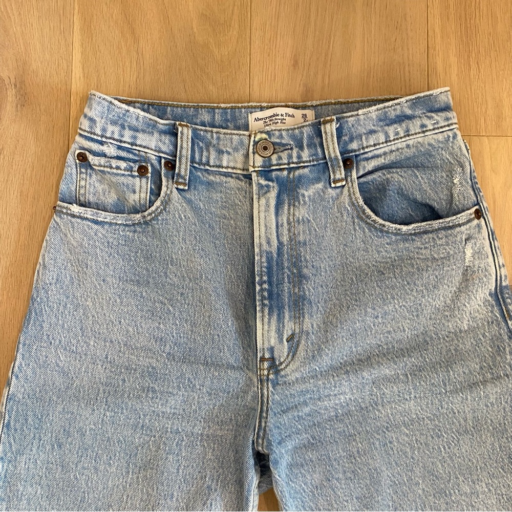 A&F | 90’s Straight Ultra High Rise Jeans 💙 - Picture 5 of 12